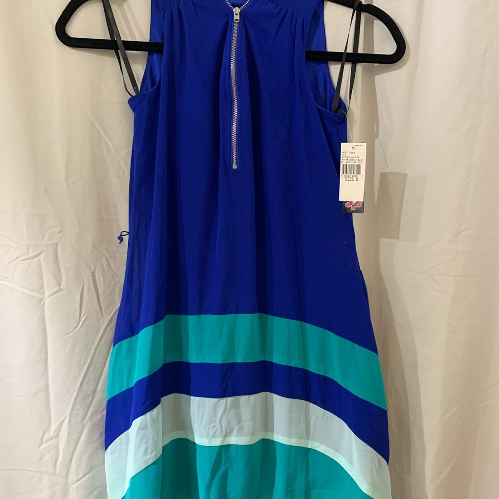 Flowy Dress - Picture 3 of 4